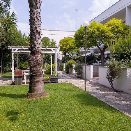 Residence Borgo Latino- Localo Torre dell'Orso Exterior foto