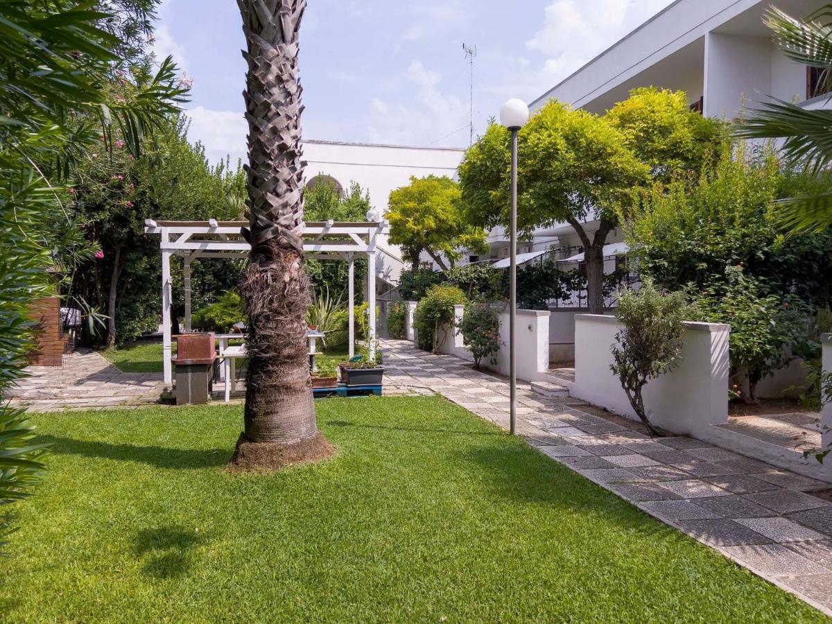 Residence Borgo Latino- Localo Torre dell'Orso Exterior foto