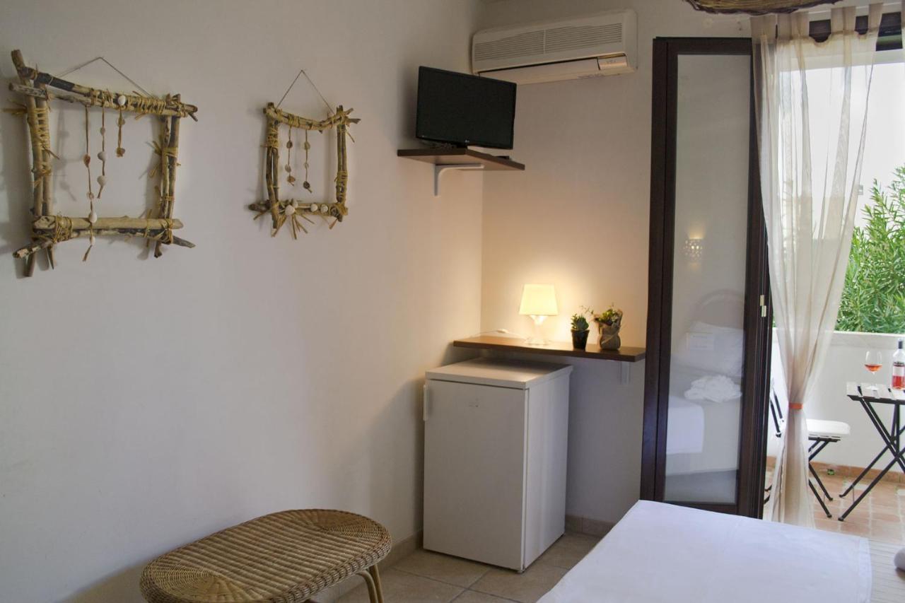 Residence Borgo Latino- Localo Torre dell'Orso Exterior foto